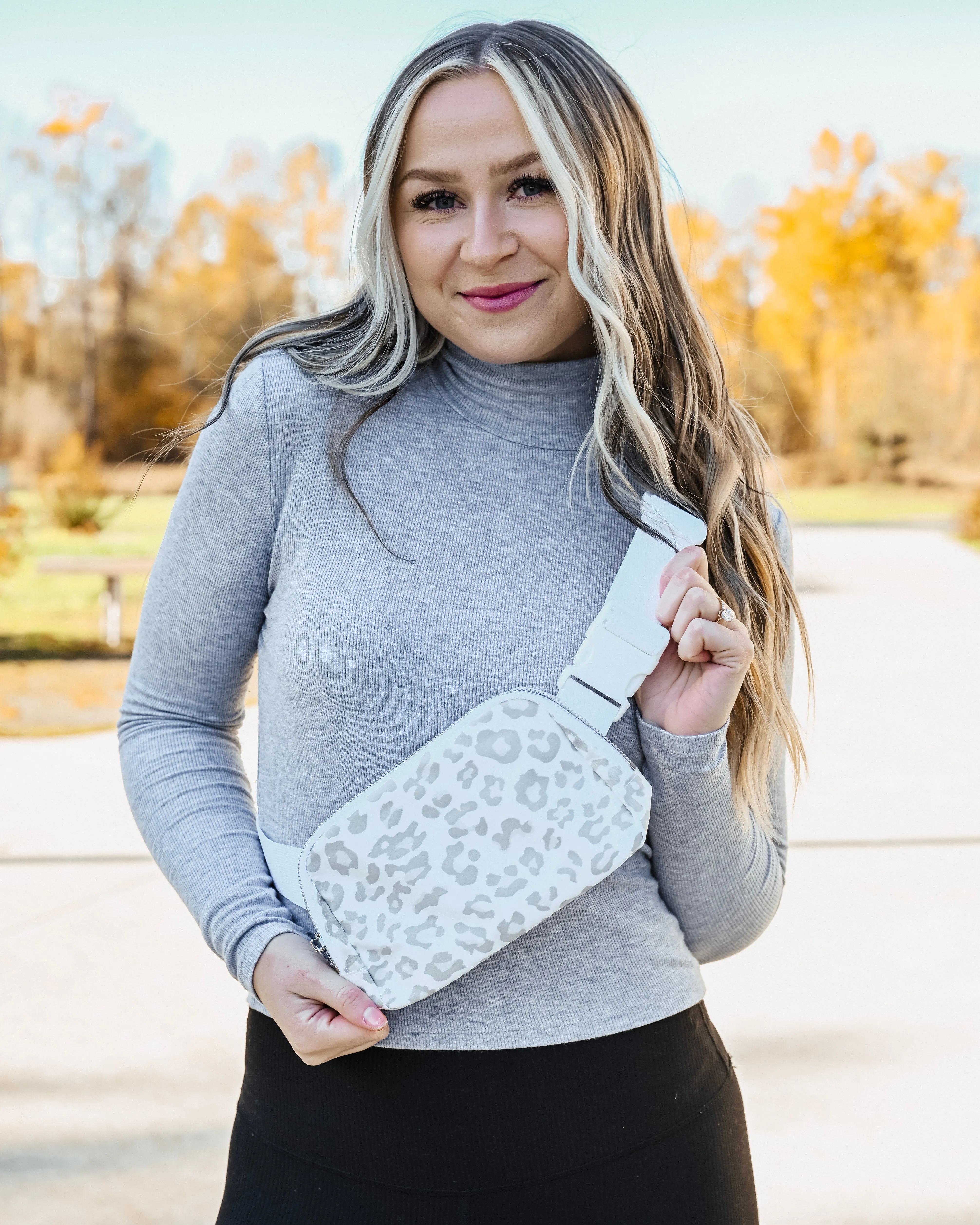 White Leopard Waterproof Belt Bag